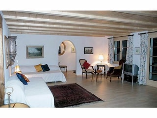 Living and sleeping area