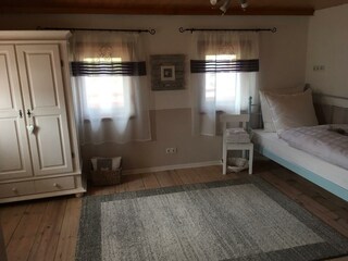 chalet_penzn_uderns_Zillertal_Schlafzimmer_einzel