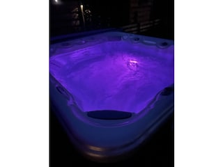 Jacuzzi_Blau