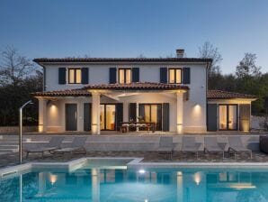 Villa Arman - Lovely Villa Arman with a pool and a jacuzzi