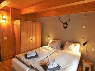 Mountain_Village_Schlafzimmer2(2)