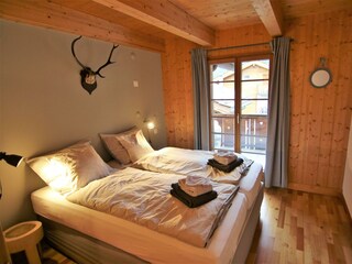 Mountain_Village_Schlafzimmer2
