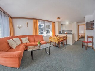 Bergrose 3 Zimmerwohnung Wohnzimmer1