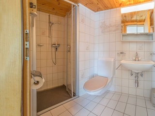 Bergrose 2 -Zimmerwohnung Parterre Dusche WC