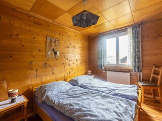 Schlafzimmer 2 mit Fenster