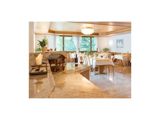 hotel_portjengrat_saas_almagell_frühstücksraum