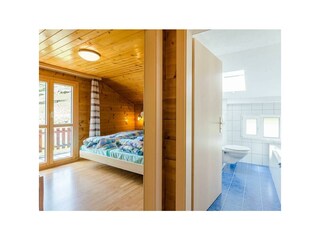 8.6 Zimmer & WC mit Bad