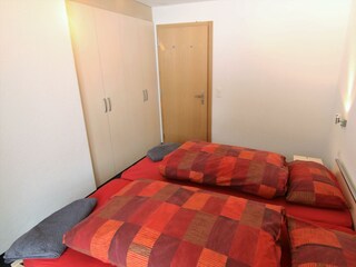 Bedroom2.3