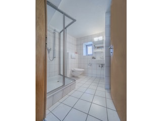 Sonnenhügel_WC_Dusche