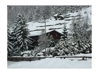 Haus Cresta di Saas Seitenansicht