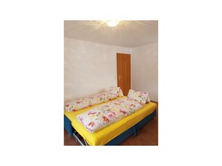 03-bettsofa-wohnraum-topas-wohnung-14-neu