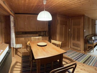 WOHNZIMMER / ESSZIMMER