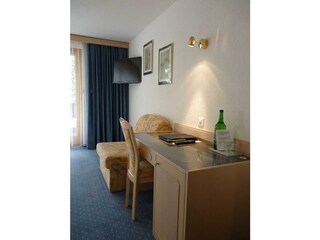 Jedes Zimmer mit SAT-TV und Wifi