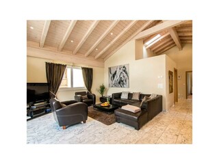 Chalet Sunshine - Puzzle Media-02703