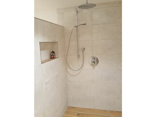 Bodenebene Dusche