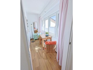 kleiner geschlossener Balkon