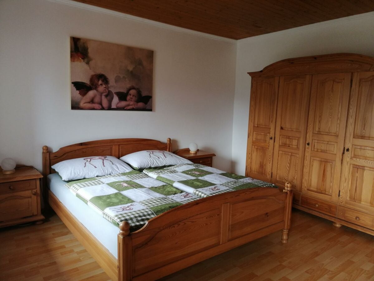 1. Schlafzimmer Doppelbett