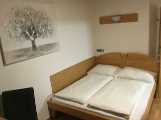 8823D665-4130-43F6-86E0-6899847A84AE