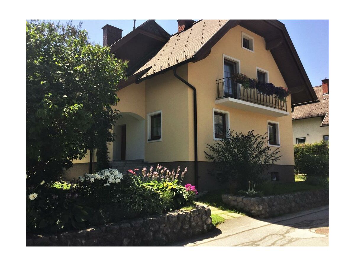 Haus Royer - Hausfoto im Sommer