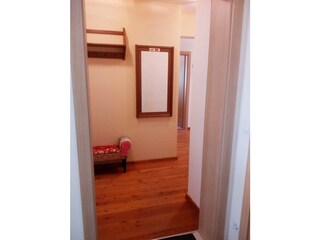 Appartement Stroblhof_Aich_Vorraum mit Garderobe