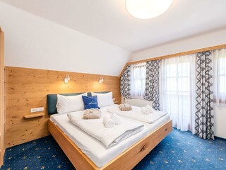 Chalet-am-See-Apartment-Haus-myNests-Aich-Schladmi