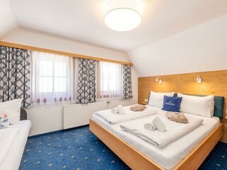 Chalet-am-See-Apartment-Haus-myNests-Aich-Schladmi