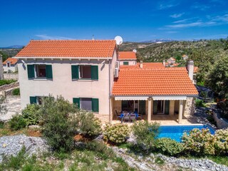 Villa Nerežišća Buitenaudio-opname 4