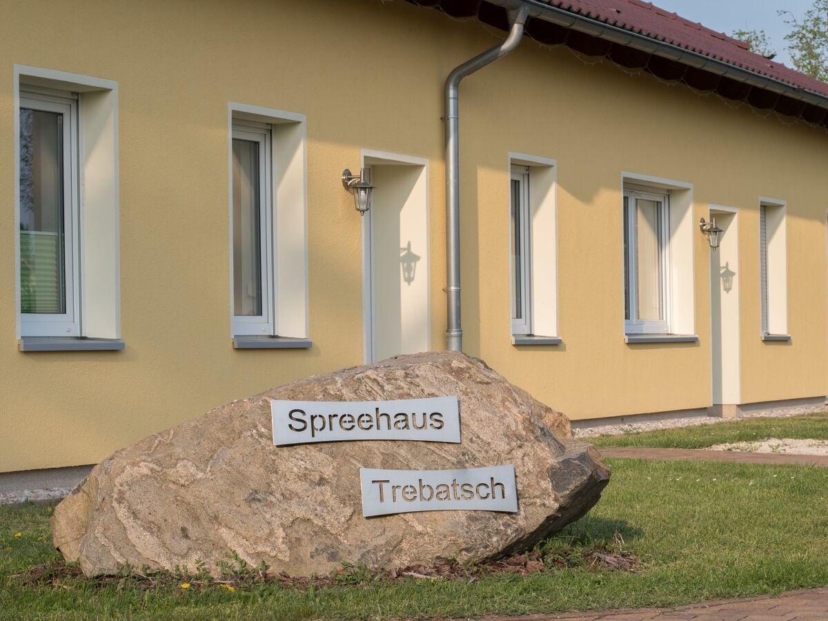 Vorderansicht Spreehaus Trebatsch