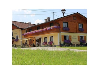 Haus Taxegger - Hausfoto im Sommer