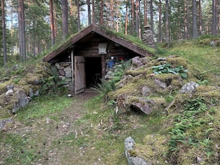 Historische Köhlerhütte