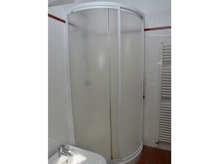 Dusche im Bad