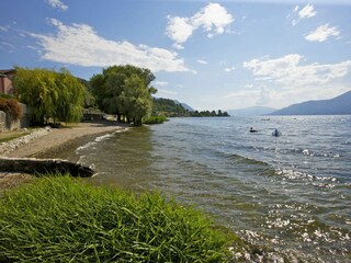 Einer von vielen öffentlichen Stränden am Ostufer