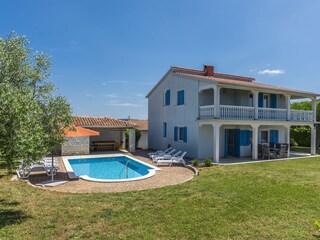 Villa Kaštel Buitenaudio-opname 1