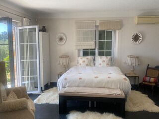 Villa Grasse Features 24