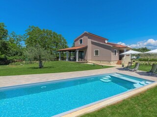 Holiday house Tinjan Outdoor Recording 3
