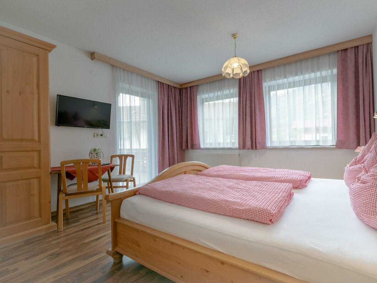 Ferienwohnung Haus Martina, Zell am Ziller, Firma