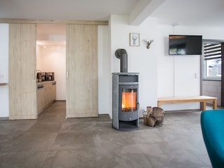 Wood burning stove