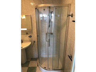 Bad mit Dusche