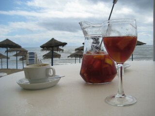 Sangria am Strand