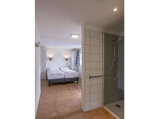 Schlafzimmer 1 Doppelbett unten