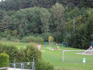 Spielplatz in ca. 300 m Entfernung vom Quartier