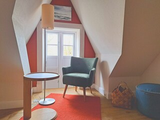 Gemütliche Niesche im OG Giebel zum Lesen
