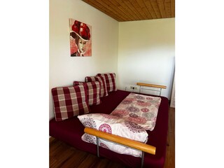 Zusatzbett im Wohnzimmerzimmer Wohnung Sonnenterrasse