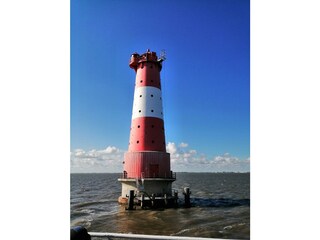 Leuchtturm Angast mitten im Jadebusen