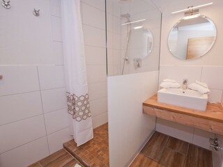 3-Raum Appartement Badezimmer