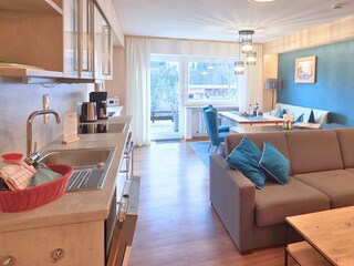 #1 Wohnraum Tür Richtung Balkon