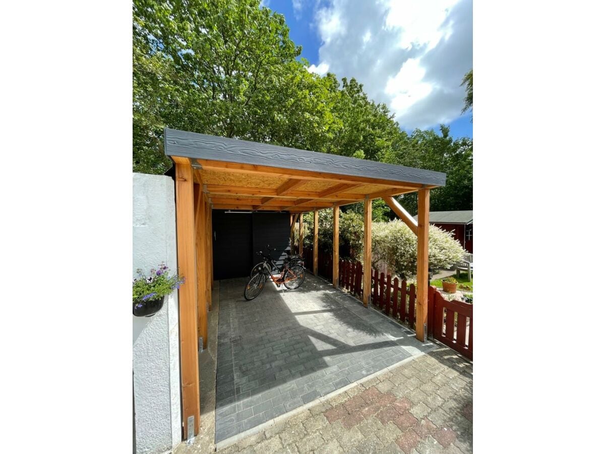 Carport mit Wallbox