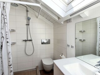 BADEZIMMER OG