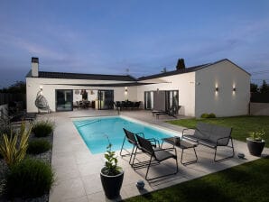 Modern Pool Villa - Muntić - image1