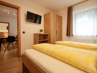 Ferienwohnung Viktoria -Schlafzimmer m. Smart-TV